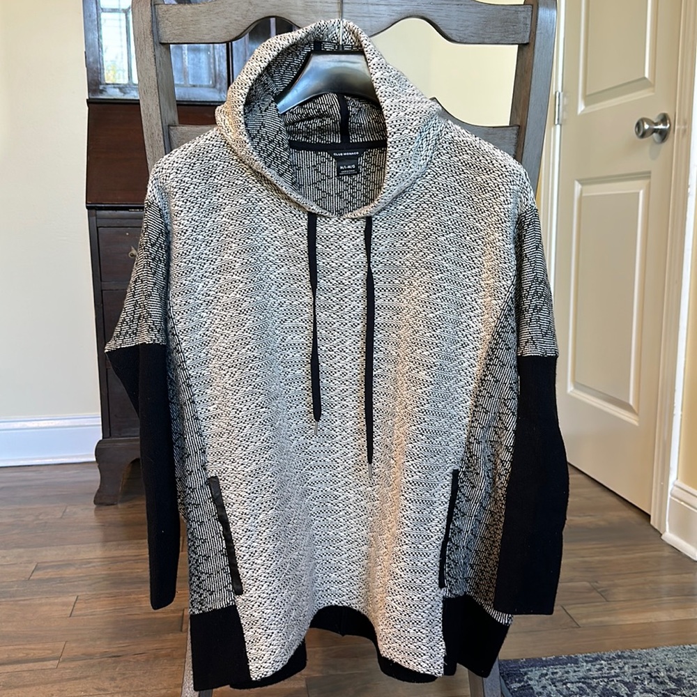 Club Monaco hooded sweater M/L
